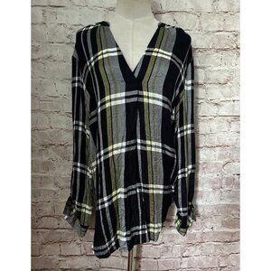 SOHO New York & Co Navy Blue Plaid Popover Shirt Roll Tab Sleeve V Neck Size L